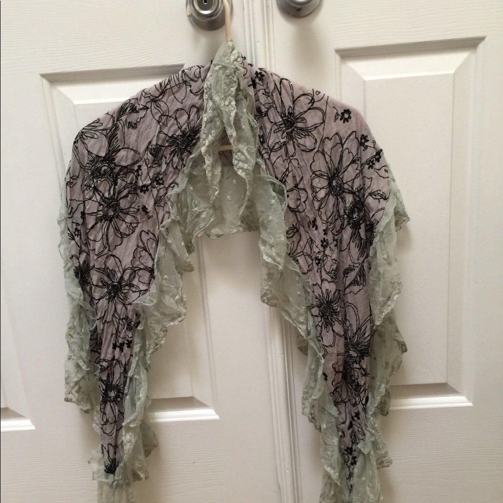 Gray scarf